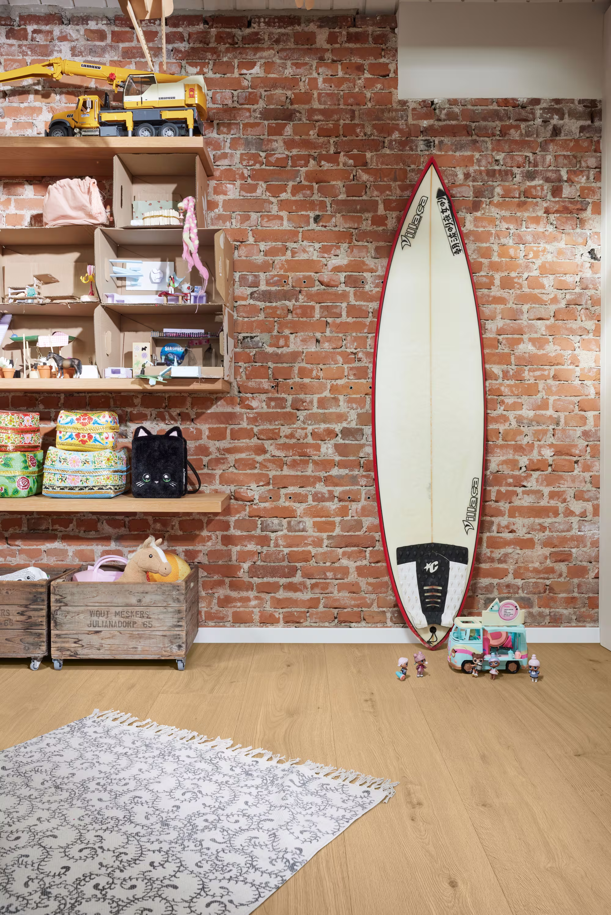 meister-55-mm-meisterdesign-allround-dd-700-s---lakewood-oak-natural-07456-55x244x1290mm-b1-multiclic-umlaufende-microfase-blauer-engel-2333-r10-p-tec-strong-ja-kurzdiele-lifeti-03 5,5 mm MeisterDesign. allround DD 700 S - Lakewood Oak natural 07456_meister-55-mm-meisterdesign-allround-dd-700-s---lakewood-oak-natural-07456-55x244x1290mm-b1-multiclic-umlaufende-microfase-blauer-engel-2333-r10-p-tec-strong-ja-kurzdiele-lifeti-03