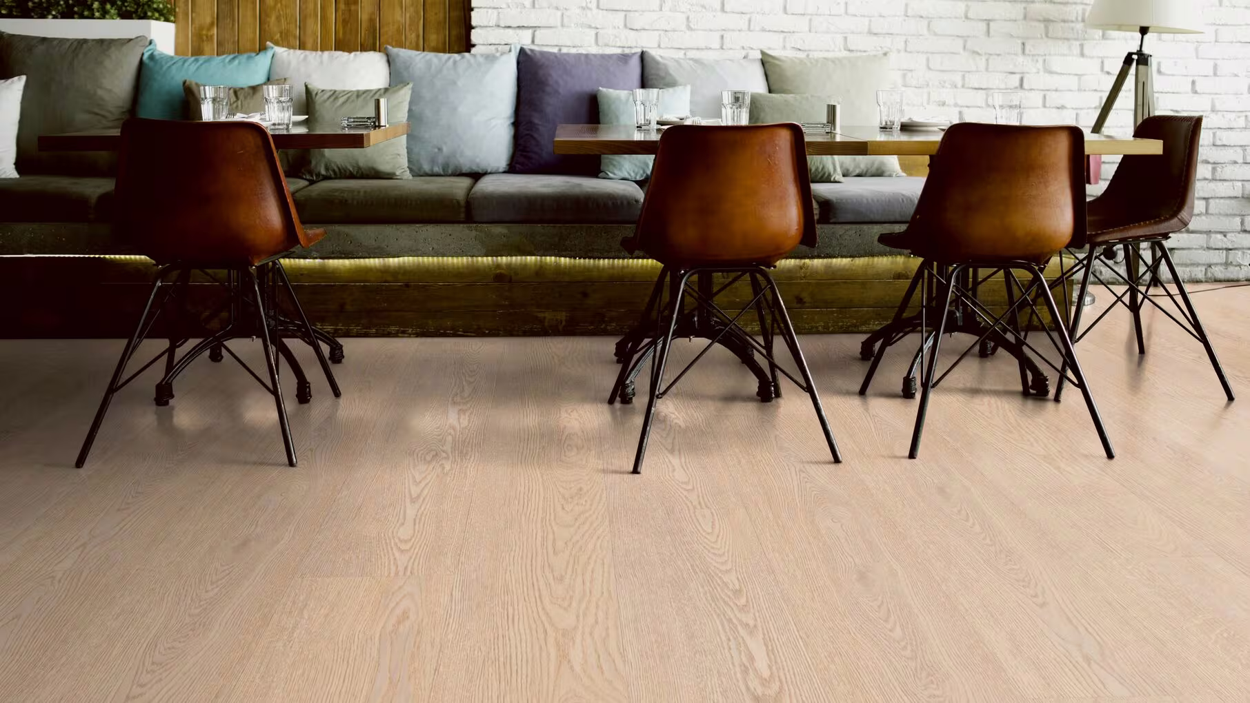 2,5 mm ter Hürne Soya Design-Vinylboden - Eiche Berlin_ter-huerne-25-mm-ter-huerne-soya-design-vinylboden---eiche-berlin-25x2413x15169mm-umlaufende-microfase-20-jahre-im-wohnbereich-2333-antibakterielle-oberflaeche-nein-r10-landhausdiele-04